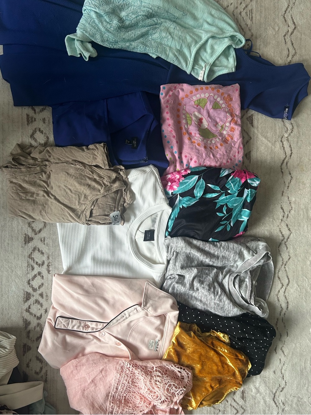 Assorted size large-xl women’s lot